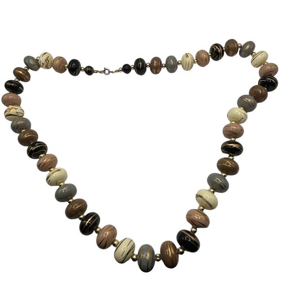 Cream & Gold Beaded Necklace - Picture 3 of 3